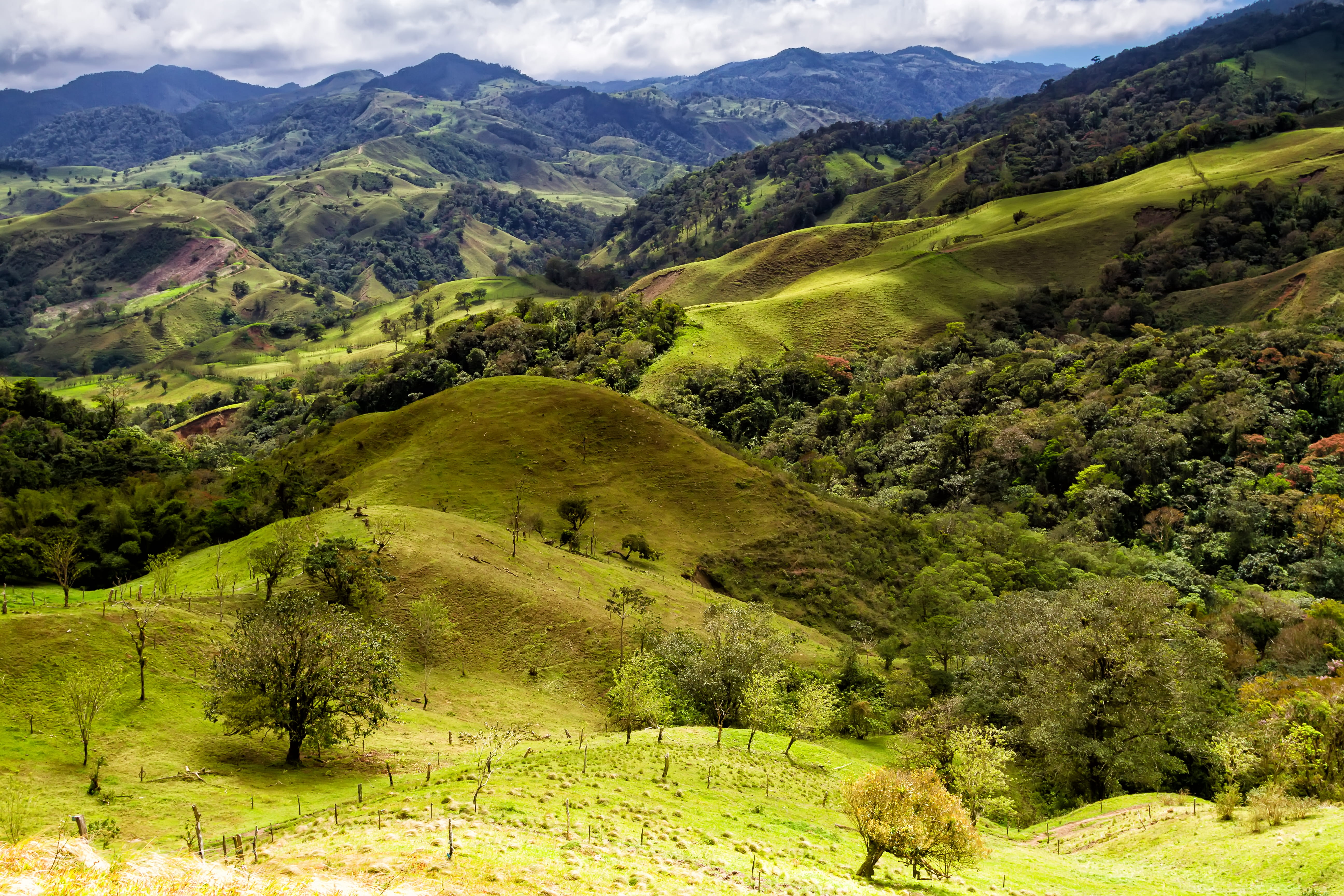 Costa Rica Travel Guide: Driving from San Jose Airport to Arenal Volcano &amp;amp; Monteverde