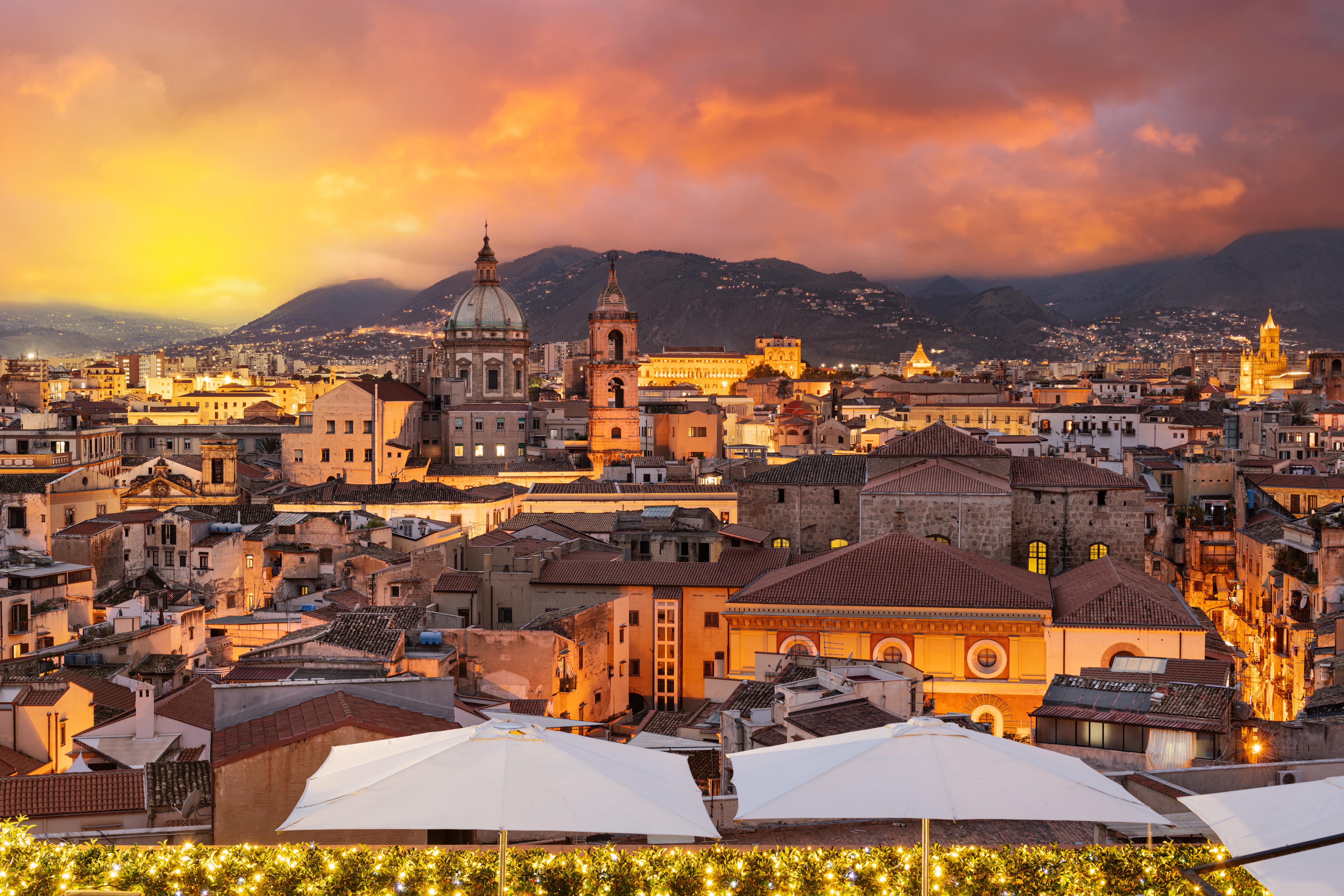 Driving in Italy: Rules, Risks & Rewards on Italian Roads